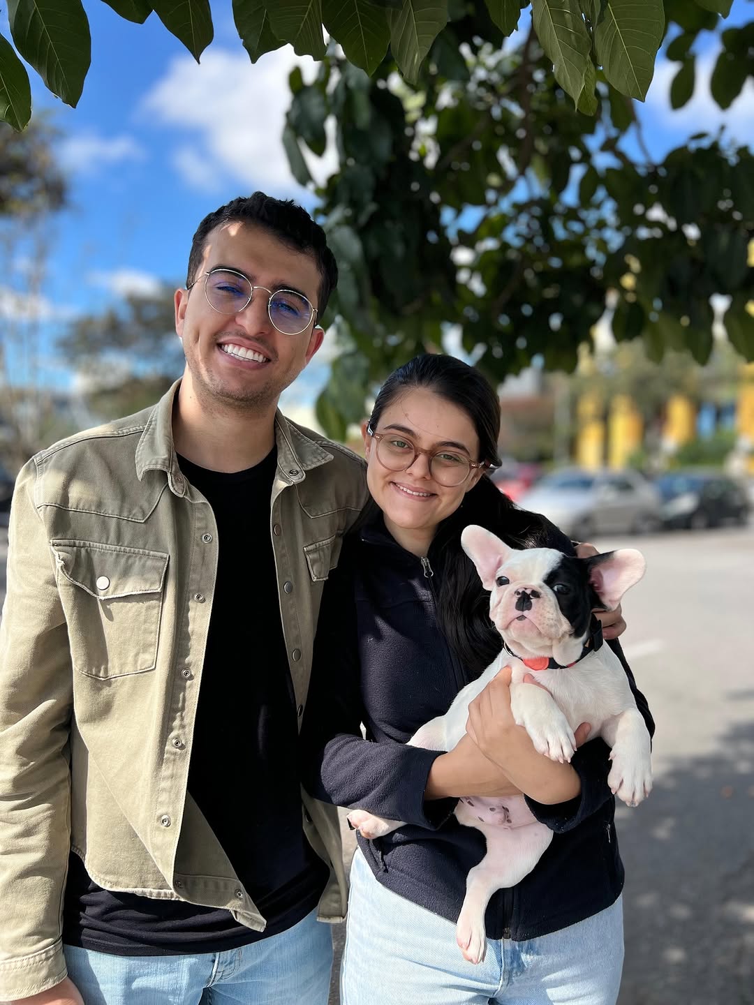 The Johnson Family – Happy Frenchie Home